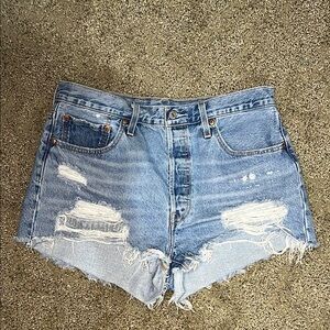 Levi’s cutoff shorts, sz 32, excellent